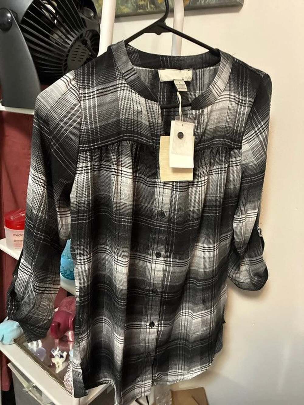 Women’s nwt small by design black white gray plaid blouse 3/4 sleeve